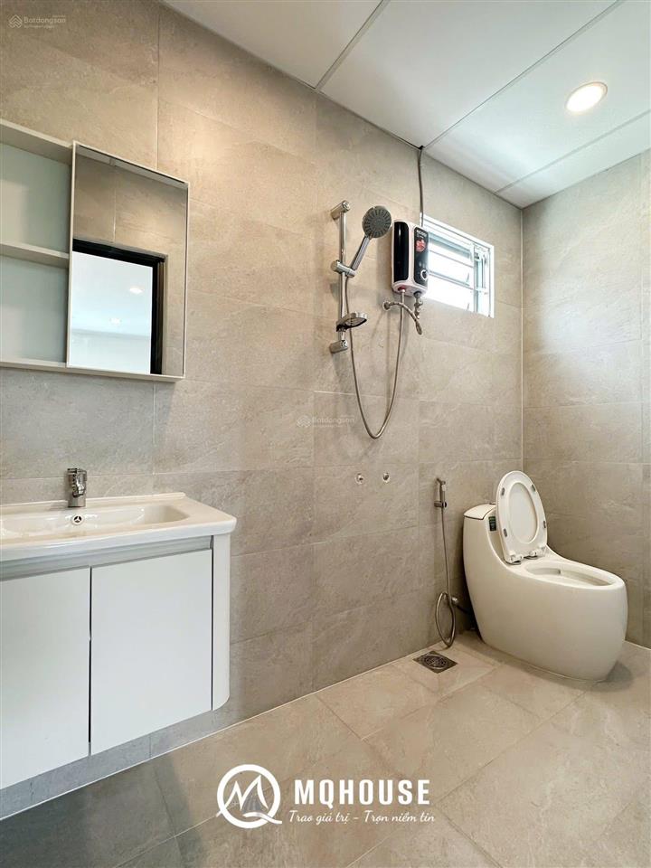 Căn hộ 2 phòng ngủ, đầy đủ az, rộng 70m², ngay sân bay tân sơn nhất  công viên hoàng văn thụ