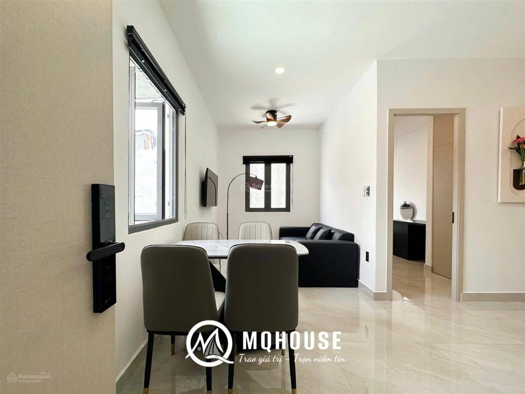 Căn hộ 2 phòng ngủ, đầy đủ az, rộng 70m², ngay sân bay tân sơn nhất  công viên hoàng văn thụ