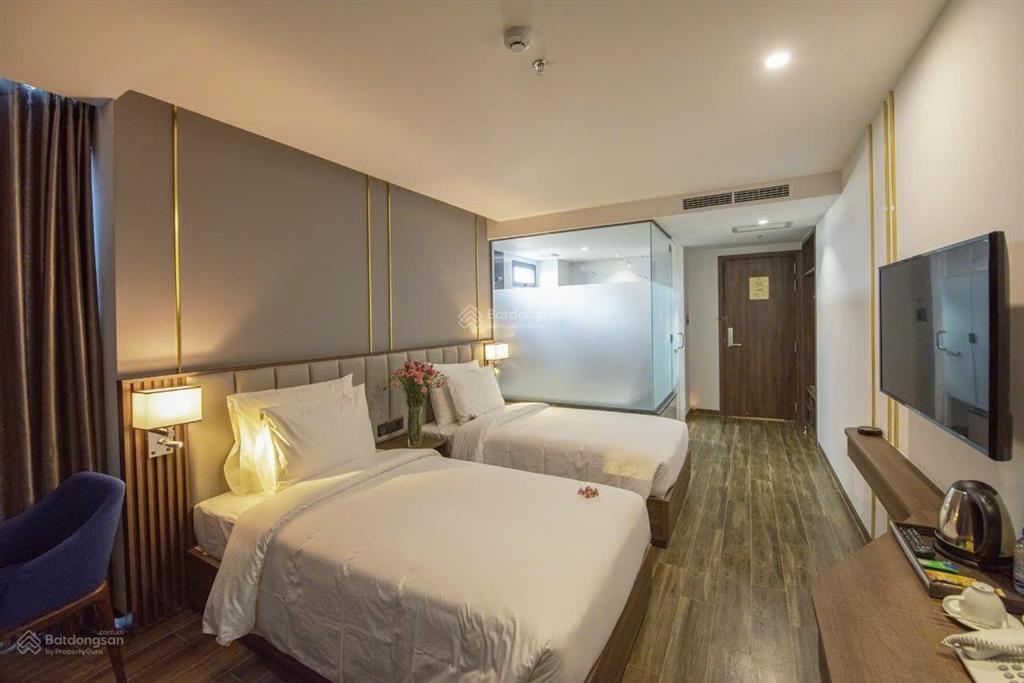 Chuyển nhượng khách sạn amber đường biệt thự  gần biển, khu phố tây nha trang  giá 87 tỷ