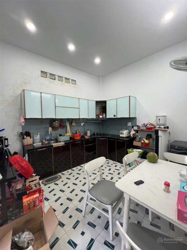 Nhà 2 tầng mặt tiền nhị hà, trung tâm nha trang  90m2 giá 10,8 tỷ