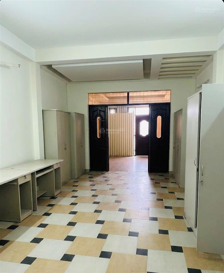 Bán nhà mặt tiền đường cửu long, gần biển  trung tâm nha trang