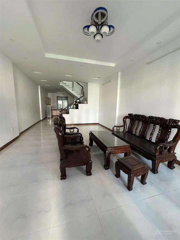 Nhà mặt tiền đường hoàng đình giong, kđt phước long nha trang  sổ đã hoàn công