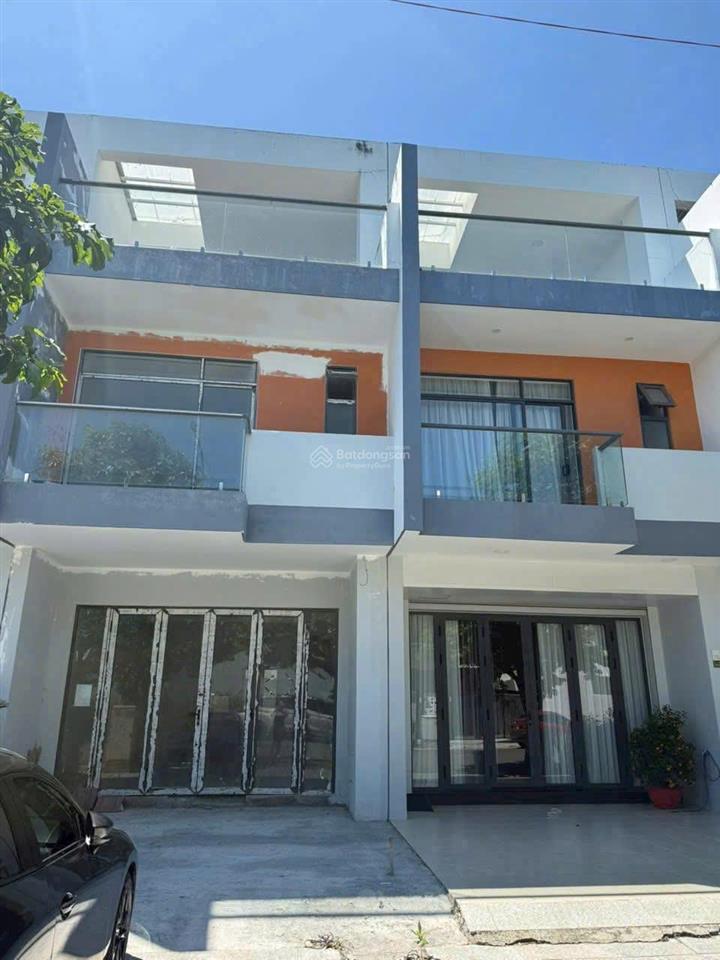 Bán shophouse the capella gói 8 mỹ gia nha trang  cắt lỗ chỉ 7,3 tỷ, mặt tiền đường 18m