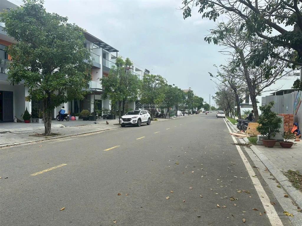 Bán shophouse the capella gói 8 mỹ gia nha trang  cắt lỗ chỉ 7,3 tỷ, mặt tiền đường 18m