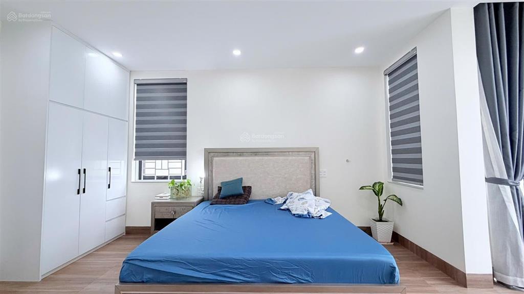 Cho thuê shophouse mỹ gia gói 2 đối diện sân banh hướng đông nam