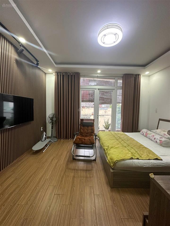 Tôi cần bán gấp nhà 4lau,60m,hxh,full nội thất,lê trực,bình thạnh,giá ngộp
