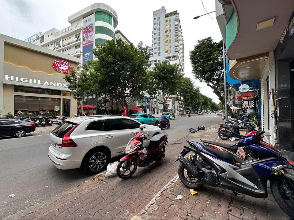 Tôi kẹt bán gấp nhà mt phạm hùng 3 lầu, quận 8, thuê 38tr/th, 5.5x17m, đẹp, giá lỗ