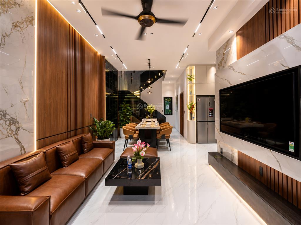 Nhà mặt tiền hải châu phong cách villa, ngang 7m thoáng mát  0776 486 ***
