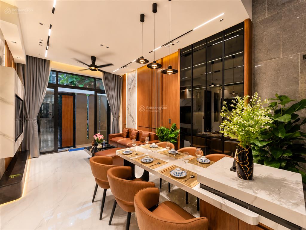 Nhà mặt tiền hải châu phong cách villa, ngang 7m thoáng mát  0776 486 ***