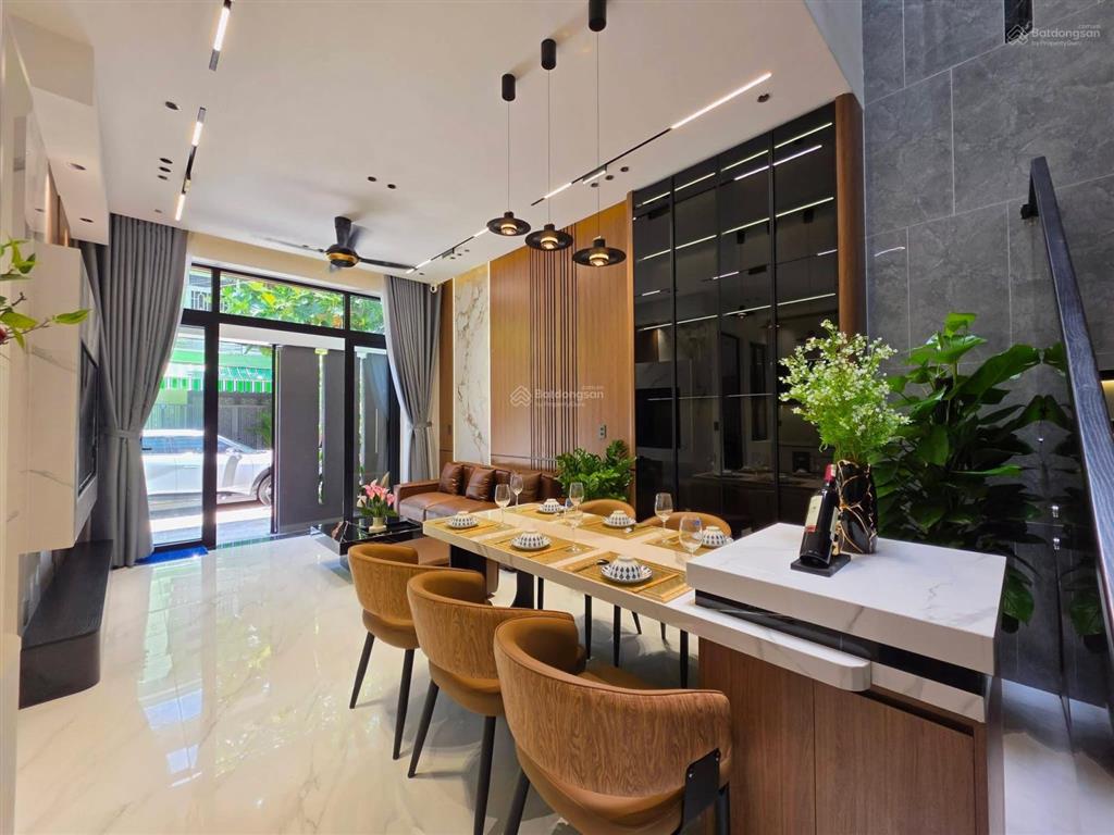 Nhà mặt tiền hải châu phong cách villa, ngang 7m thoáng mát  0776 486 ***