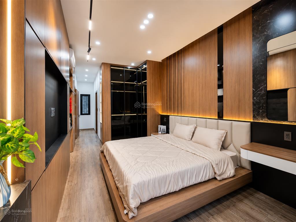 Nhà mặt tiền hải châu phong cách villa, ngang 7m thoáng mát  0776 486 ***