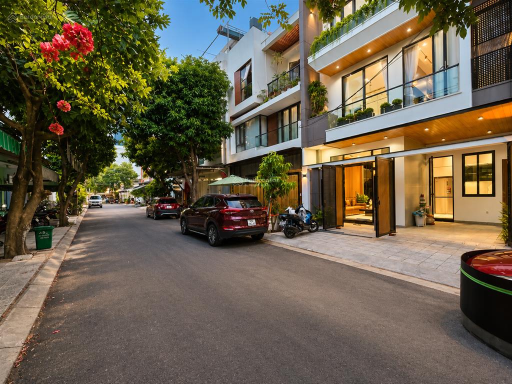 Nhà mặt tiền hải châu phong cách villa, ngang 7m thoáng mát  0776 486 ***