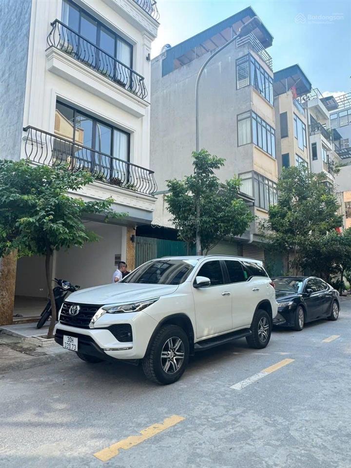 Bán nhà nguyễn thời trung , vỉa hè, kinh doanh ô tô tránh, 65m, 6tầng, thang máy, mt 4.5m, 18 tỷ.