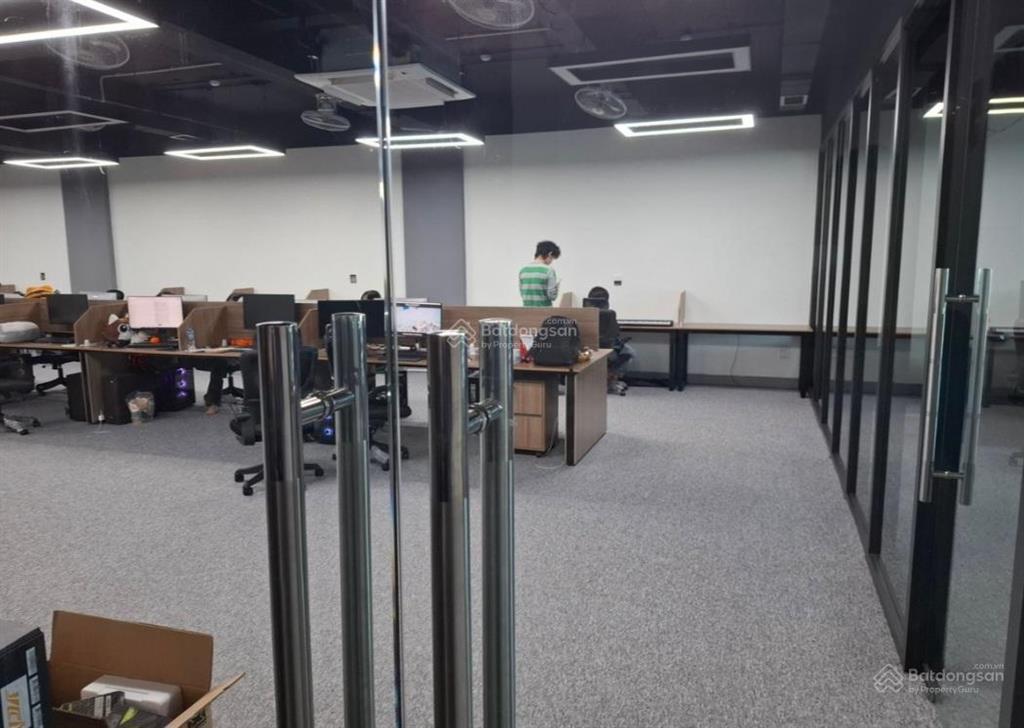 Bán nhà mặt phố tây bầu kc đông anh kinh doanh dòng tiền 270m, 6 tầng, 15m mặt tiền 62.3 tỷ.