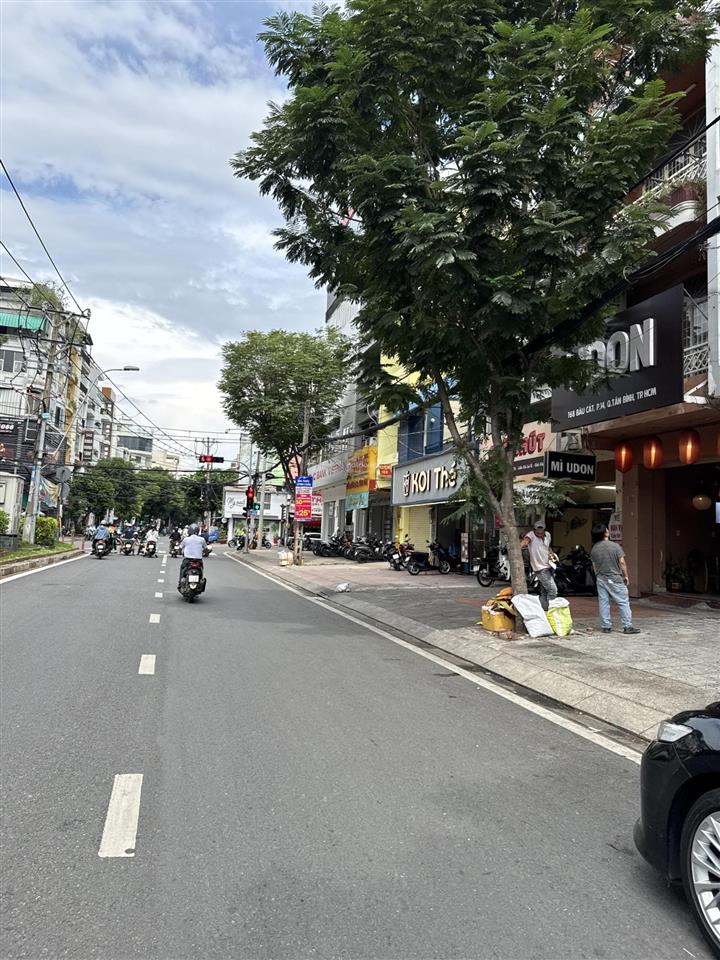 Bán nhà riêng tại hẻm 136, trương công định, phường 14, tân bình, 7,2 tỷ, 56,6 m2 view đẹp chỉ với