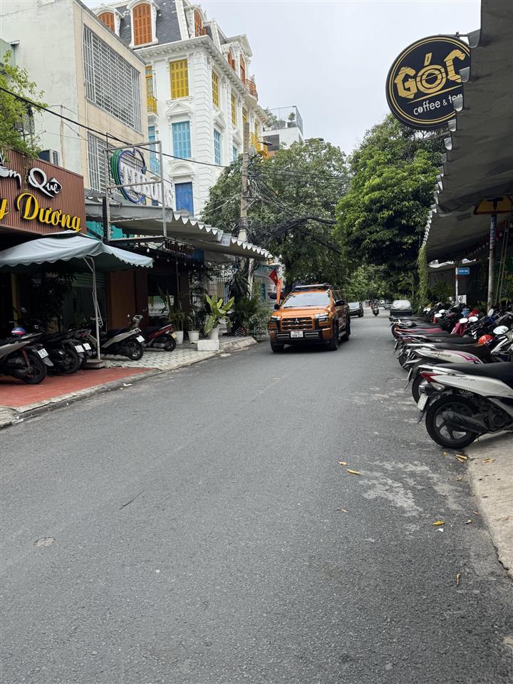 Bán nhà hẻm 62, trương công định, 6,3 tỷ, 50m2 view đẹp  ngang 5 dài 10 xây 4 tầng, 5pn