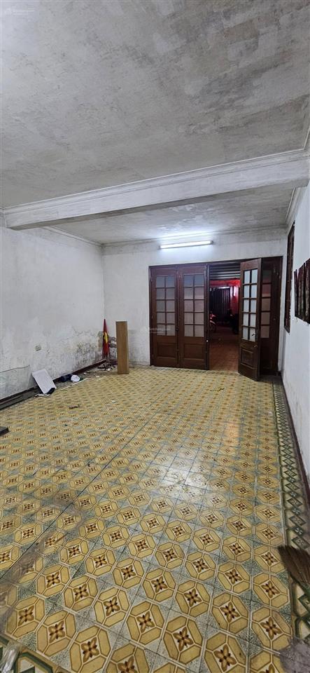 Bán nhà 3 tầng số 12 ngõ 69a phố hoàng văn thái ô tô tránh kinh doanh giá 28 tỷ