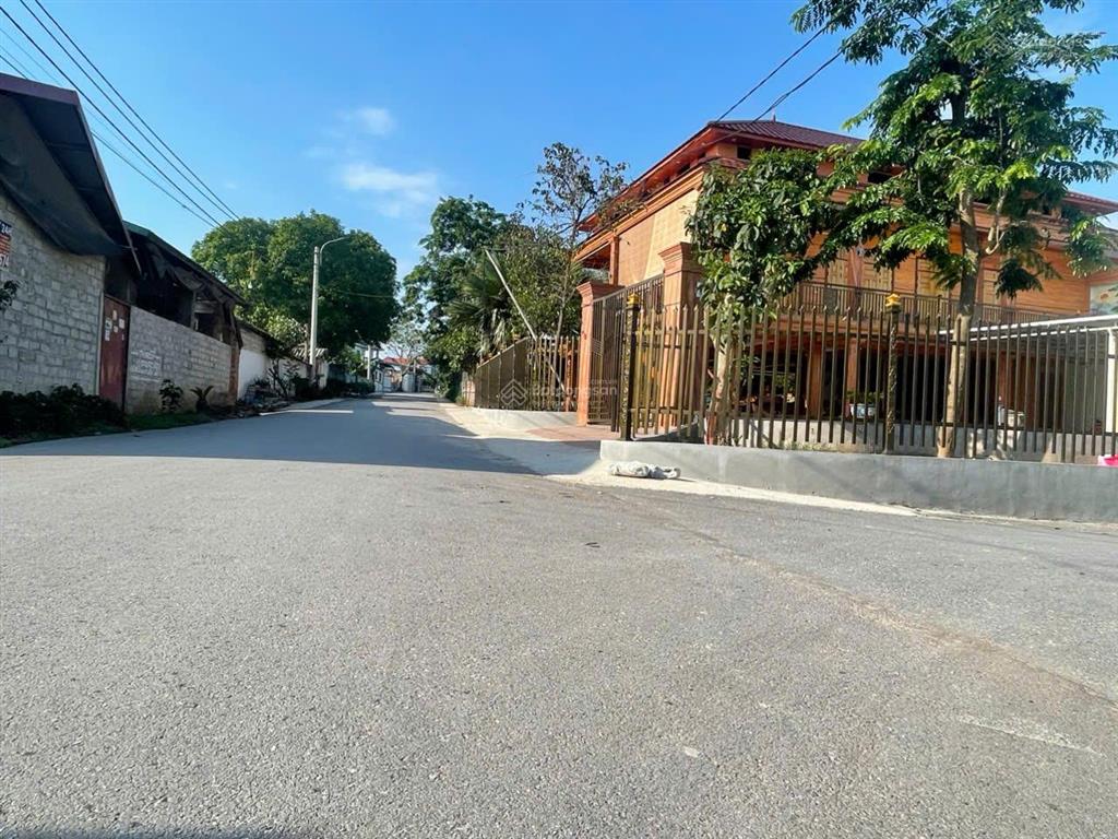 Bán đất thôn cõi, tam dương 1, vĩnh phúc 206m, mt 10m, 1tỷ 700 xây nhà trọ, nhà ở.