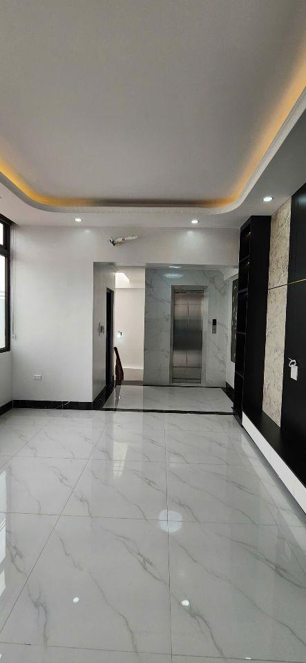 BÁN NHÀ YÊN VĨNH – KIM CHUNG | 54.8m² x 5TẦNG | THANG MÁY | ĐƯỜNG KINH DOANH | ÔTÔ TRÁNH..