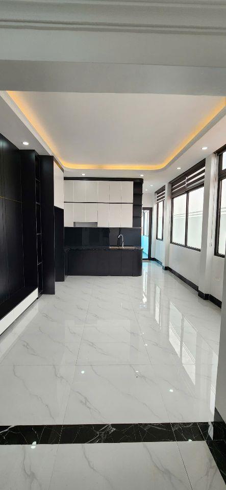 BÁN NHÀ YÊN VĨNH – KIM CHUNG | 54.8m² x 5TẦNG | THANG MÁY | ĐƯỜNG KINH DOANH | ÔTÔ TRÁNH..