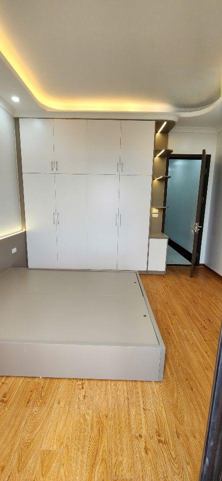 BÁN NHÀ YÊN VĨNH – KIM CHUNG | 54.8m² x 5TẦNG | THANG MÁY | ĐƯỜNG KINH DOANH | ÔTÔ TRÁNH..