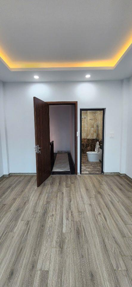 BÁN NHÀ MỚI KIM CHUNG – HOÀI ĐỨC | 31m² x 5TẦNG – Ô TÔ TỚI CỬA – NGÕ NÔNG – GẦN CHỢ