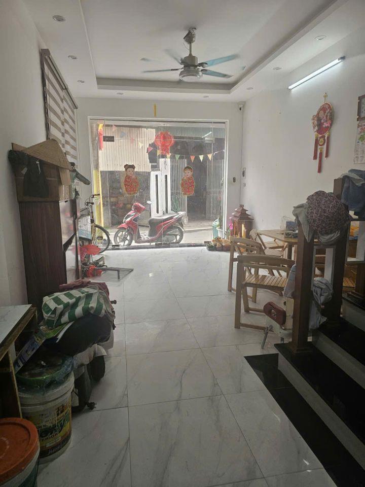BÁN NHÀ YÊN VĨNH – KIM CHUNG, HOÀI ĐỨC, 36m² x 5TẦNG – ÔTÔ TRÁNH – TRỤC CHÍNH KINH DOANH.