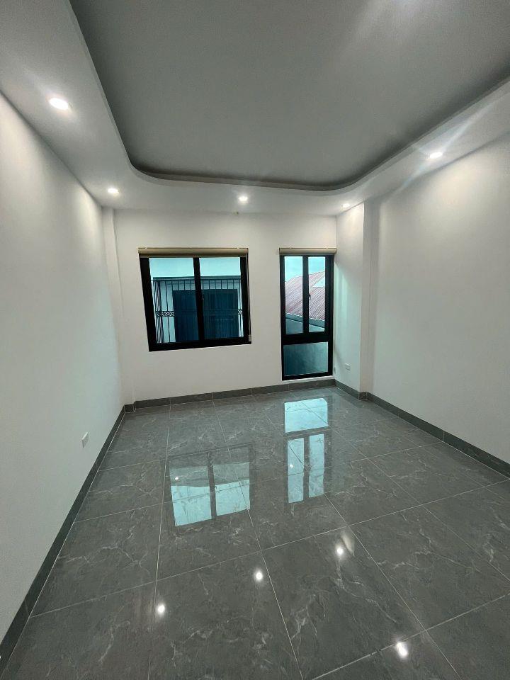 Bán nhà Yên Bệ - Kim Chung - Sơn Đồng | 40m² x 4,5Tầng | Full nội thất | Gần ôtô tránh.