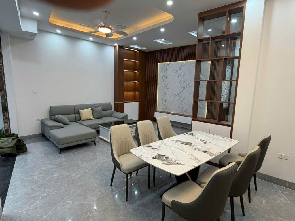 Bán nhà Yên Bệ - Kim Chung - Sơn Đồng | 40m² x 4,5Tầng | Full nội thất | Gần ôtô tránh.