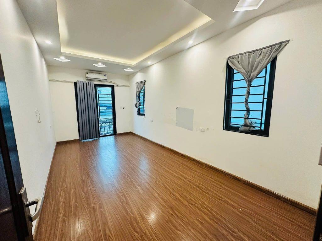 🏡 BÁN NHÀ DI TRẠCH - HOÀI ĐỨC | 31m² x 5 TẦNG | Ô TÔ ĐỖ CỬA | CẠNH BÃI GỬI XE ✨ Chủ nhà cần bán căn nhà xây mới 5 tầng 