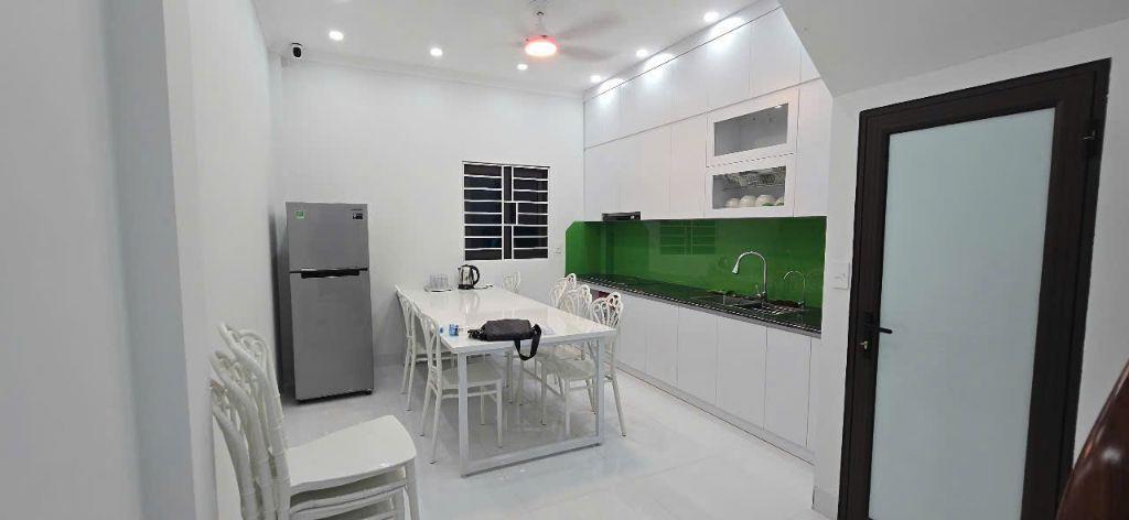 BÁN NHÀ LIÊN TRUNG - ĐAN PHƯỢNG, 40,5m2 x 4 TẦNG, FULL NỘI THẤT, NGÕ THÔNG, Ô TÔ CÁCH 40M