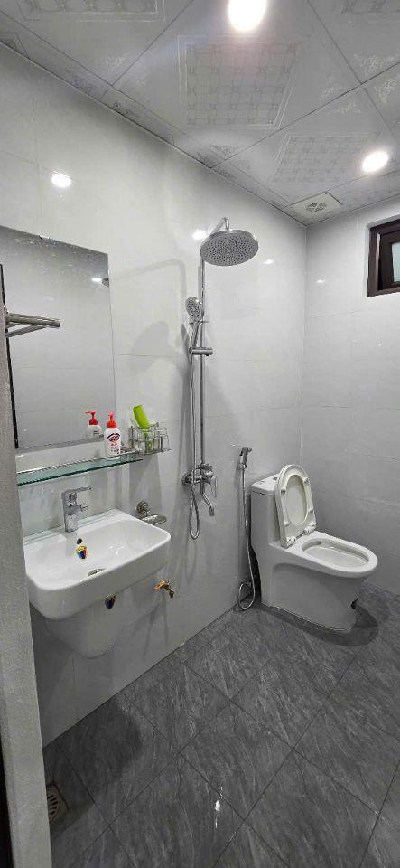 BÁN NHÀ LIÊN TRUNG - ĐAN PHƯỢNG, 40,5m2 x 4 TẦNG, FULL NỘI THẤT, NGÕ THÔNG, Ô TÔ CÁCH 40M