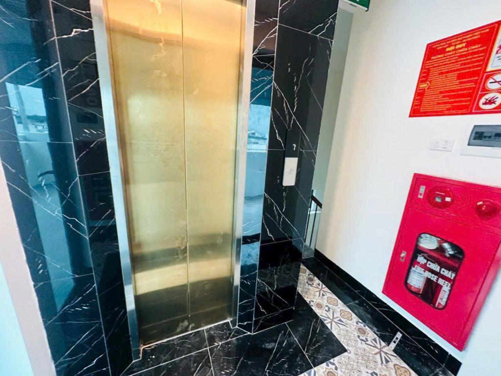 Bán Tòa Nhà CCMN Phương Canh – 70m2 x 6,5 Tầng. Lô Góc 11 Phòng Khép Kín, Full Nội Thất...