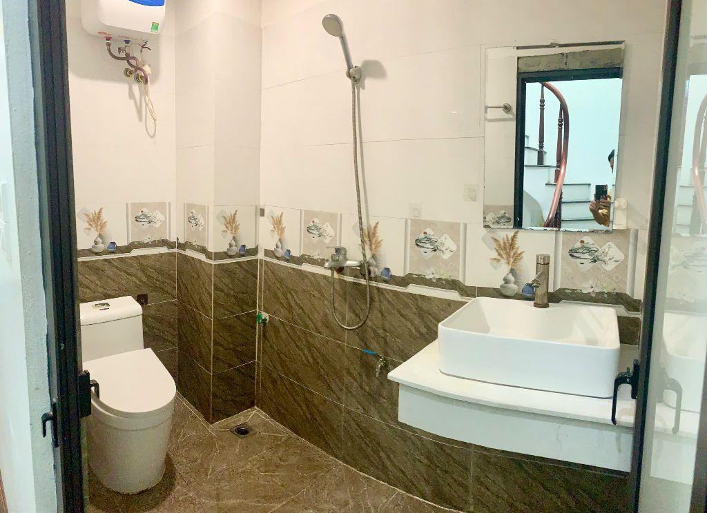 BÁN NHÀ DI TRẠCH - HOÀI ĐỨC, 36M2 x 4TẦNG, TẶNG NỘI THẤT. NGÕ THÔNG, ĐƯỜNG OTO TRÁNH