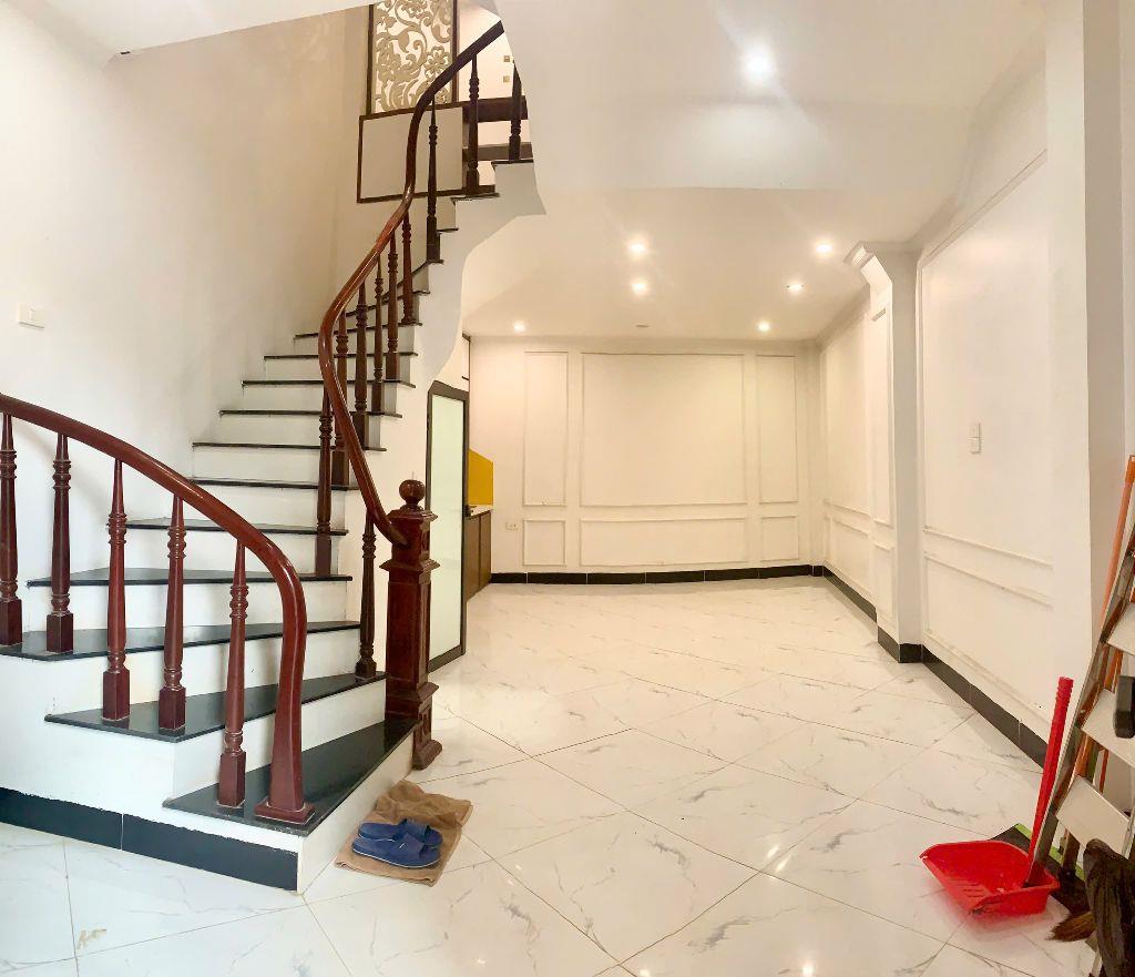 BÁN NHÀ DI TRẠCH - HOÀI ĐỨC, 36M2 x 4TẦNG, TẶNG NỘI THẤT. NGÕ THÔNG, ĐƯỜNG OTO TRÁNH