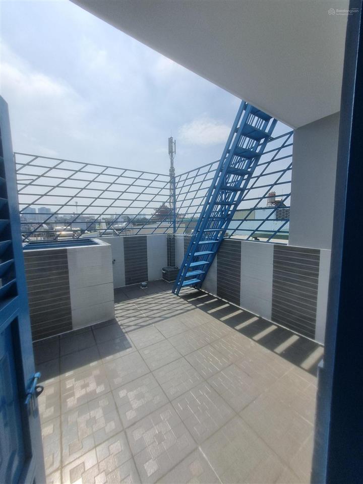 Chỉ 4,5 tỷ tl có ngay nhà 4 tầng, 44 m/ 3.5 x 12m phú định, quận 8   0985 254 ***