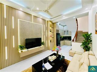 Bán nhà riêng lạc long quân  hai con rồng tây hồ  36m2  8 tỷ