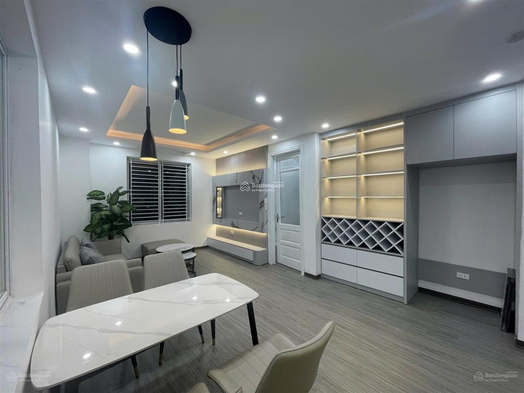 Bán nhà riêng tại võ chí công 38m2  chỉ hơn 6 tỷ