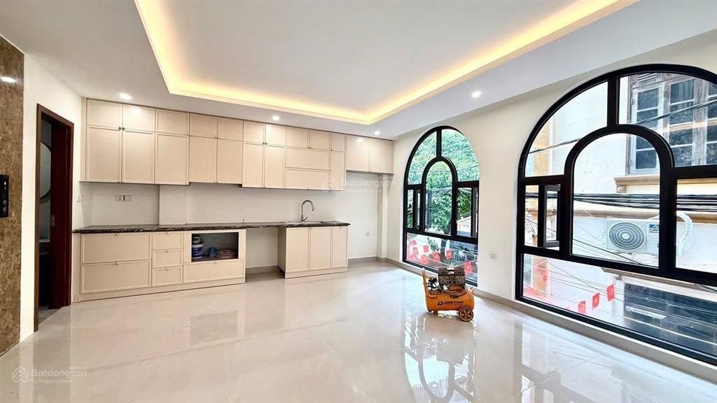 Trung tâm phú thượng tây hồ  56m2  6 tầng thang máy  ngõ thông  15,5 tỷ