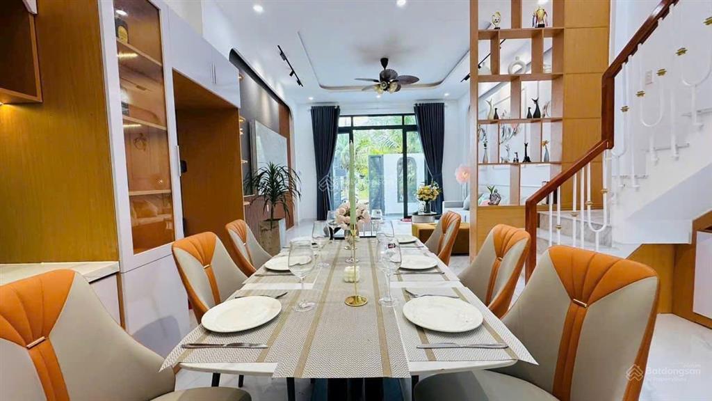 Siêu phẩm trích sài  47m2  5 tầng thang máy  nhỉnh 9 tỷ.