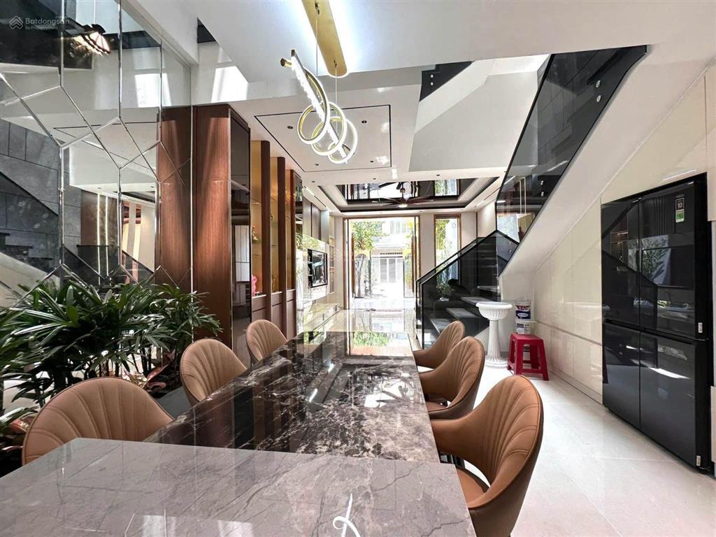 Phú thượng tây hồ  138m2  6 tầng thang máy vip  20 tỷ đồng