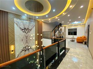 Bán nhà riêng thụy khuê  gần 40m2  5 tầng full công năng chỉ 7 tỷ