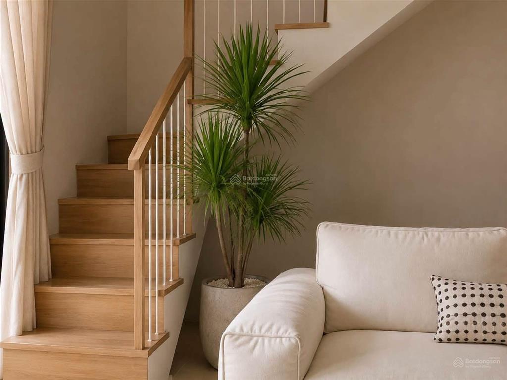 Bán căn hộ 3pn, 3wc, 89m2 tại lạc long quân, 7,2 tỷ