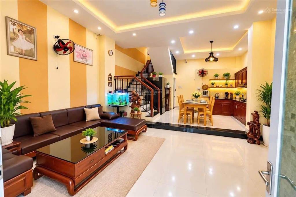 Siêu phẩm xuân la  tây hồ  36m2  5 tầng  7 tỷ