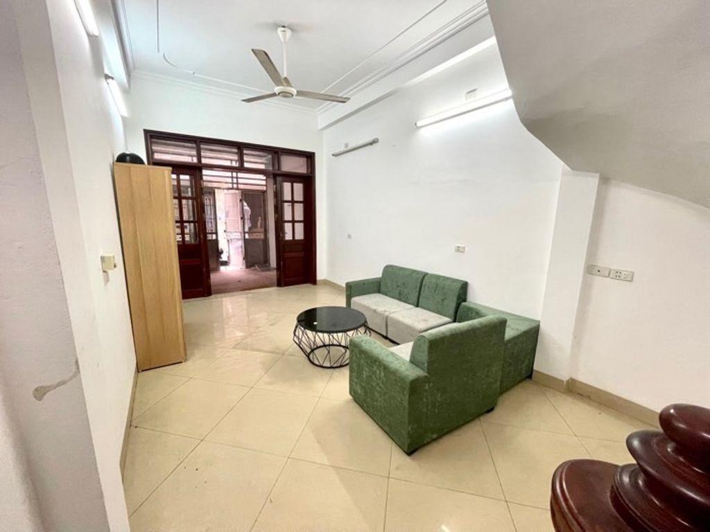 Bán nhà Đức Giang, Việt Hưng, Long Biên, 4 tầng, 55m2, khu phân lô quân đội, ô tô vào nhà