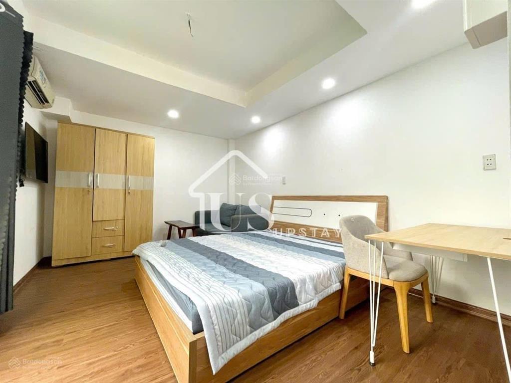 Cho thuê căn hộ tách bếp ngay toà nhà viettel q3