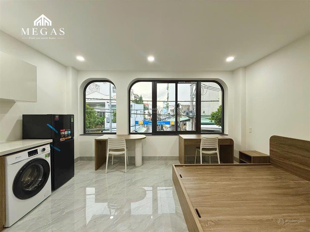 Cho thuê phòng đầy đủ tiện nghi thoáng ngay tòa nhà viettel q3