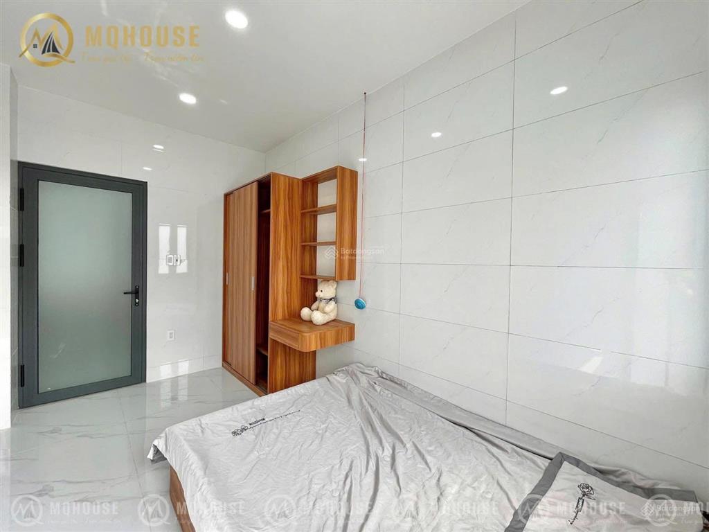 Cho thuê căn hộ 2pn ban công full nt ở luỹ bán bích, tân phú  0703 992 ***