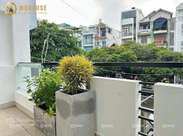 Cho thuê căn hộ ban công cửa sổ  tách bếp, giặt riêng ngay chợ tân hương  aeon tân phú