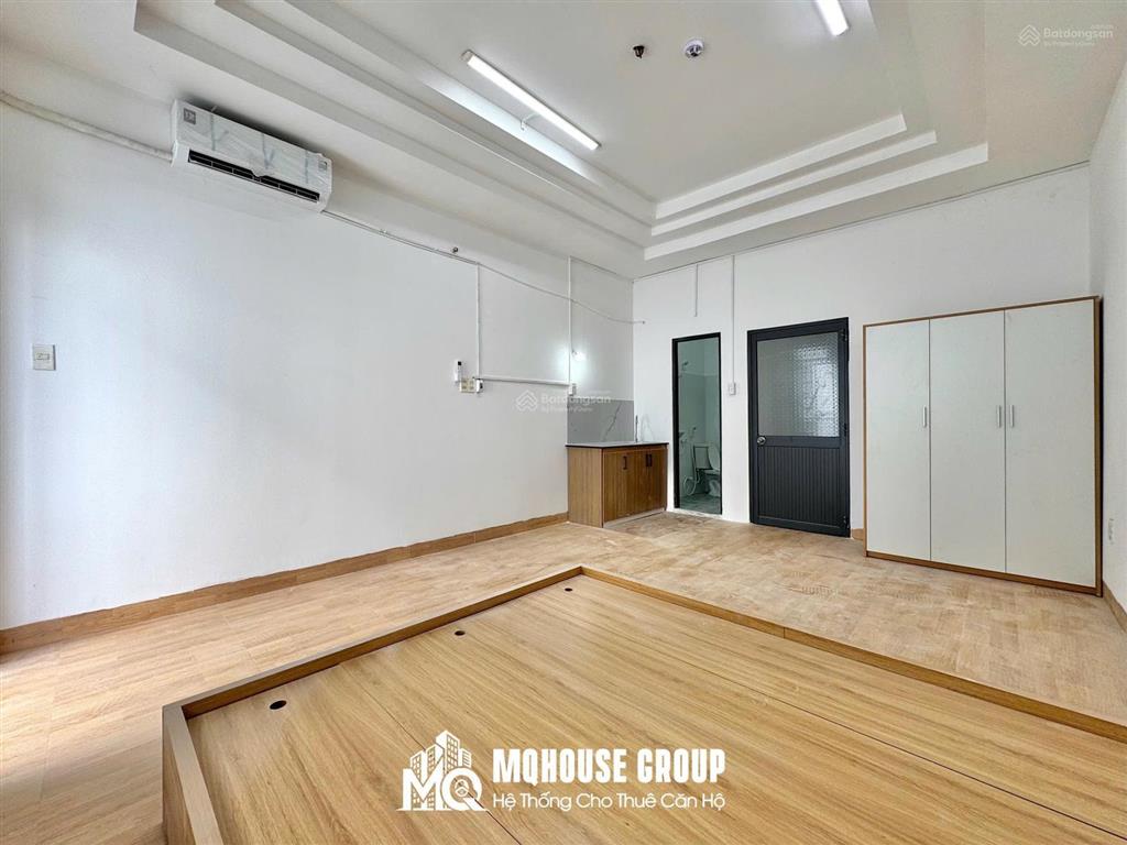 Cho thuê căn hộ ban công ngay gần đh công thương, aeon tân phú, kcn tân bình  0703 992 ***